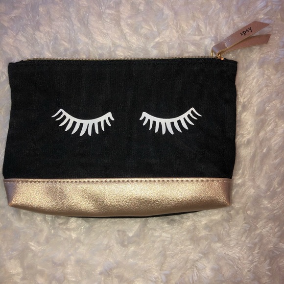 2 Ipsy makeup bags! - Picture 3 of 3